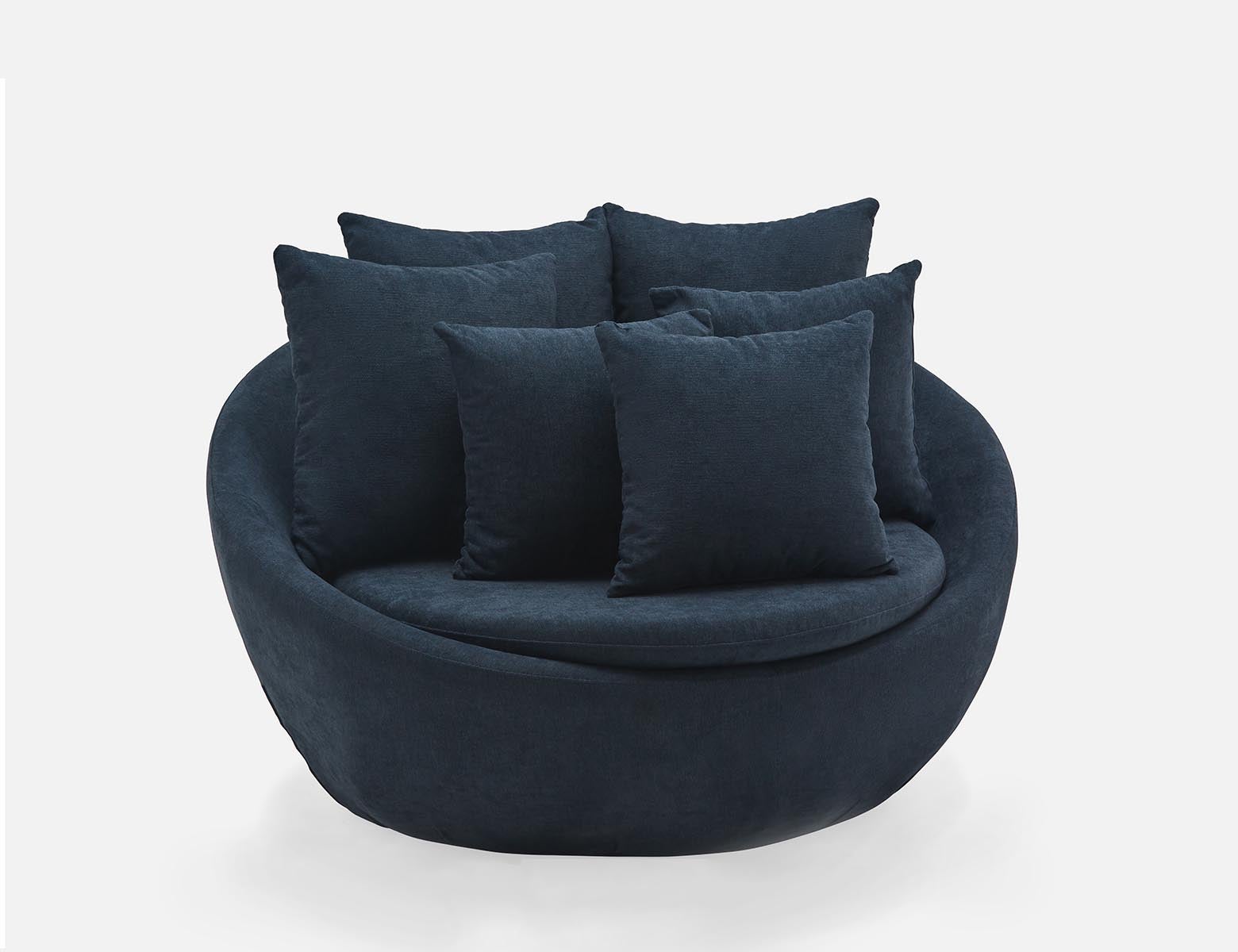 Structube 2025 cuddle chair