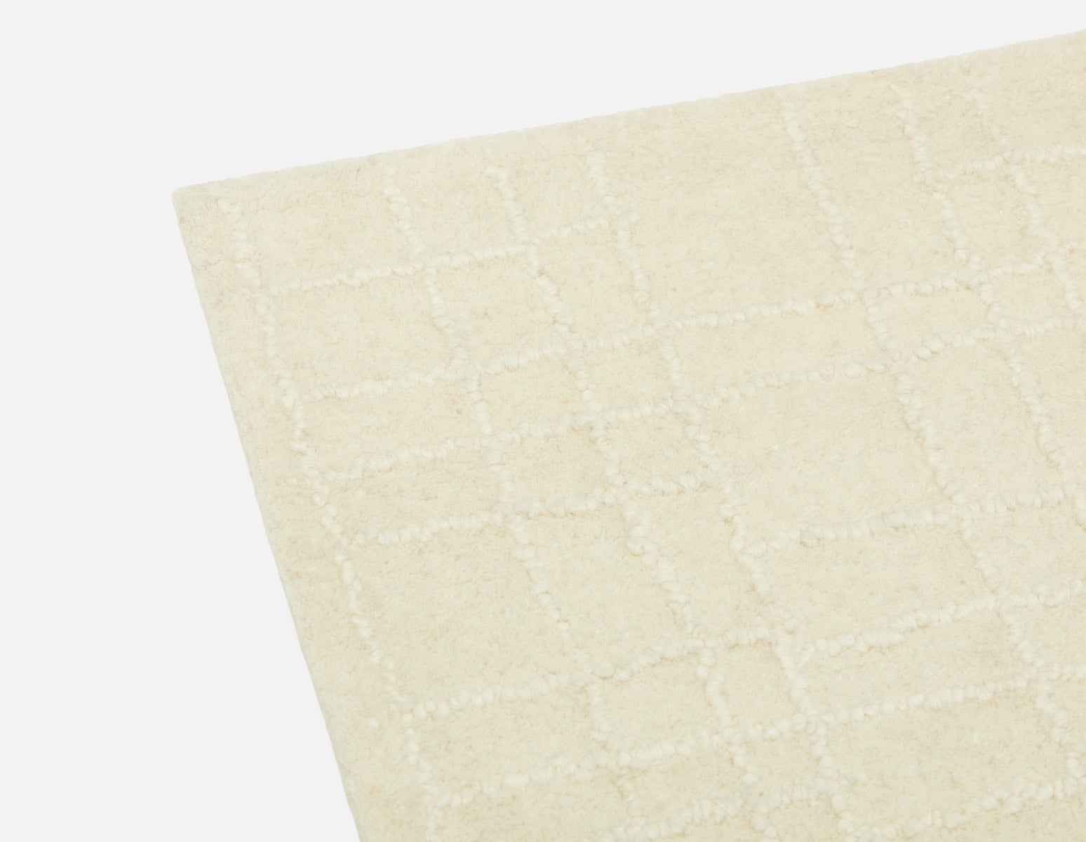 BOREAS - hand tufted wool rug 6'x9' - Ivory
