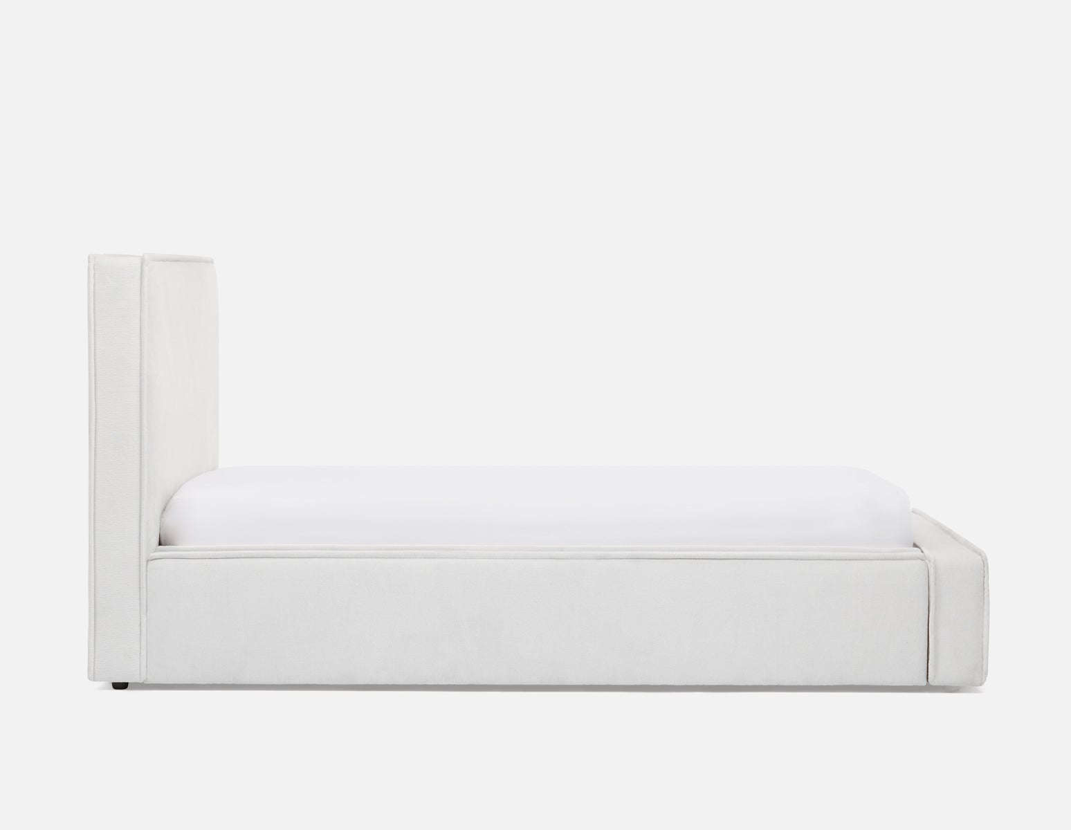 SORGUE upholstered queen size bed with storage undefined