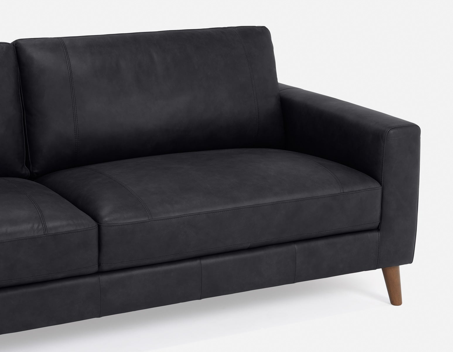AMARI canapé 3 places classique 100% cuir undefined