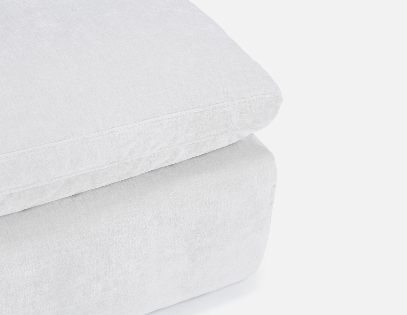 CHABLIS pouf luxueux undefined
