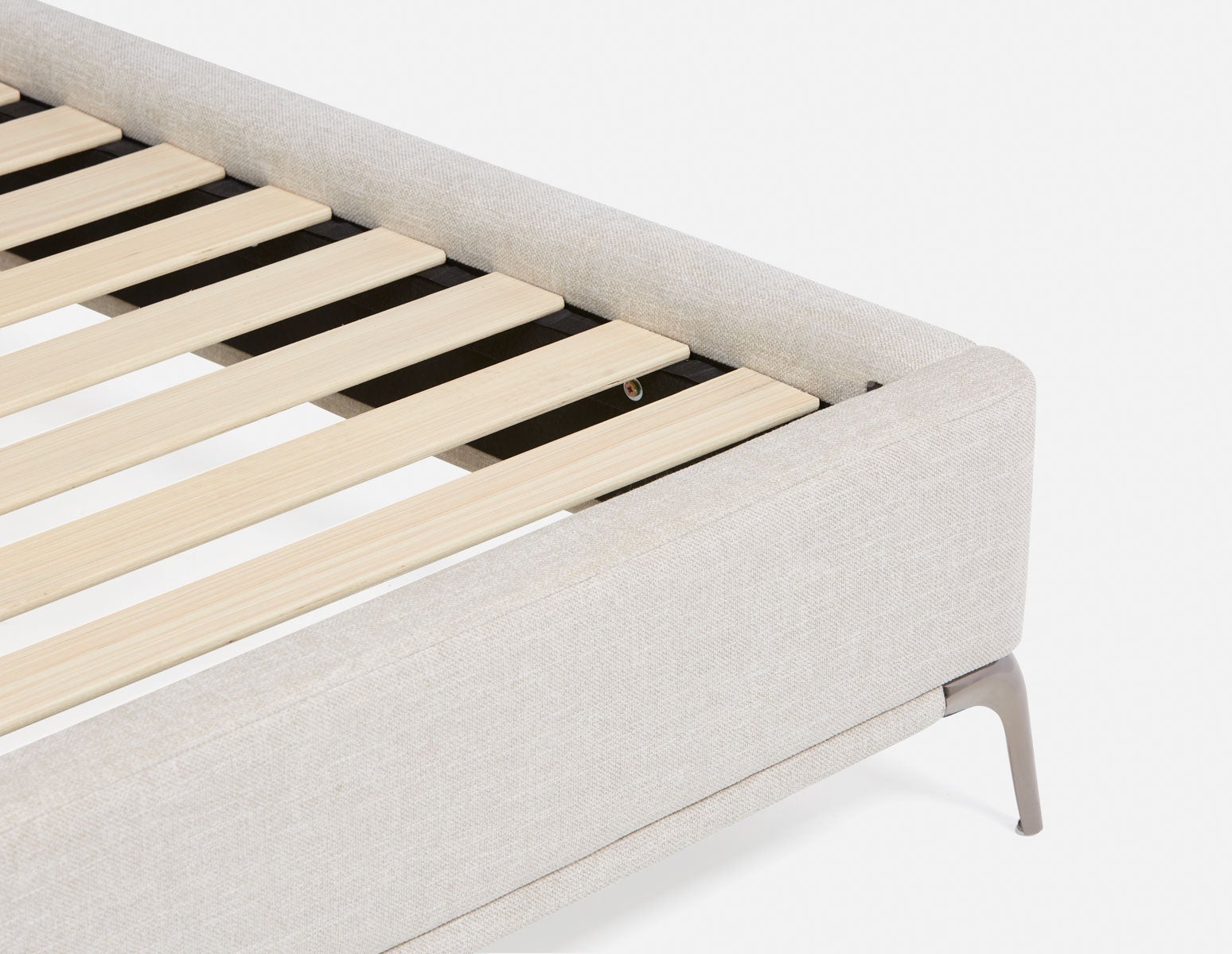 CLARKSON king size bed undefined