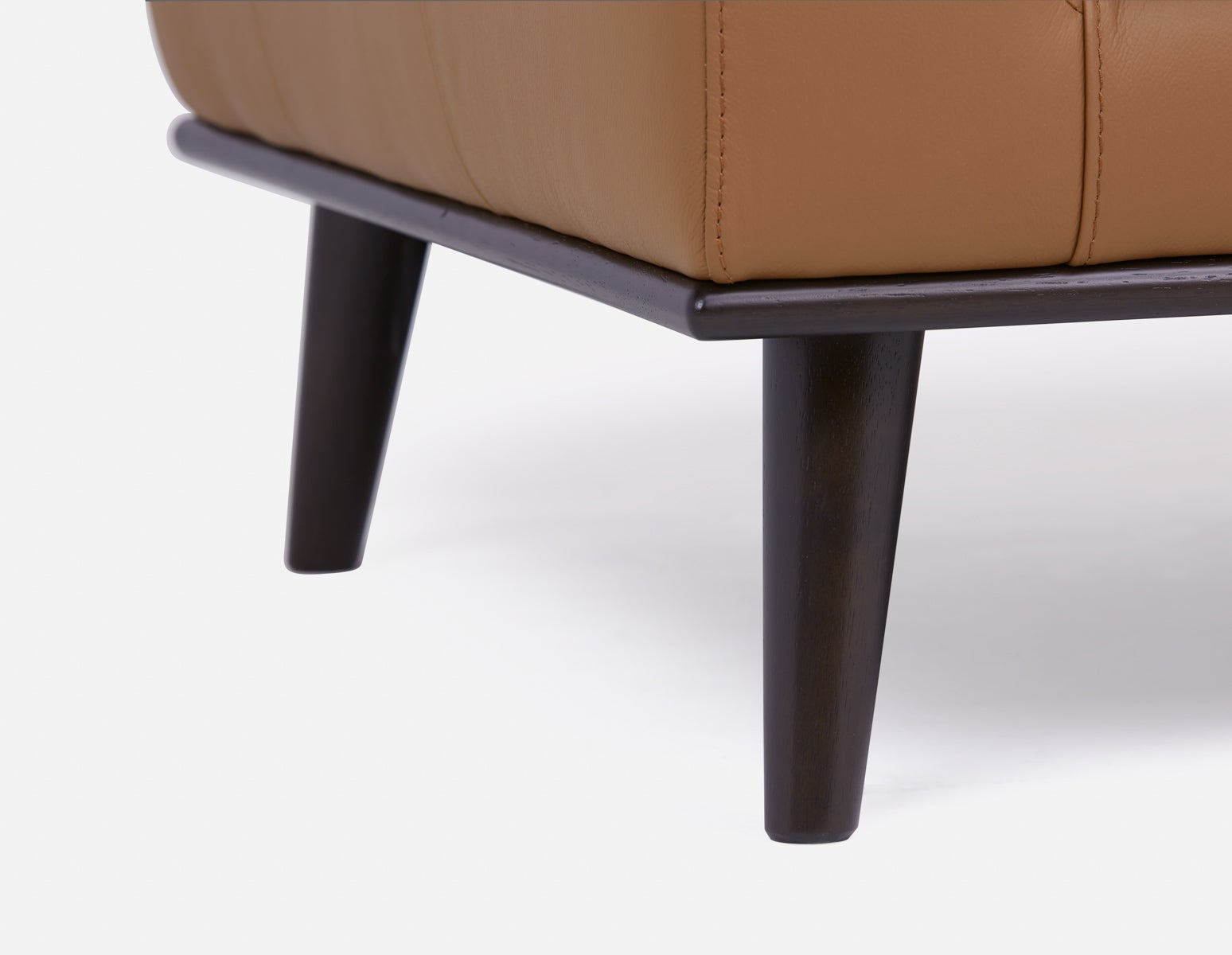 BETTA 100% leather mid century sofa | Structube