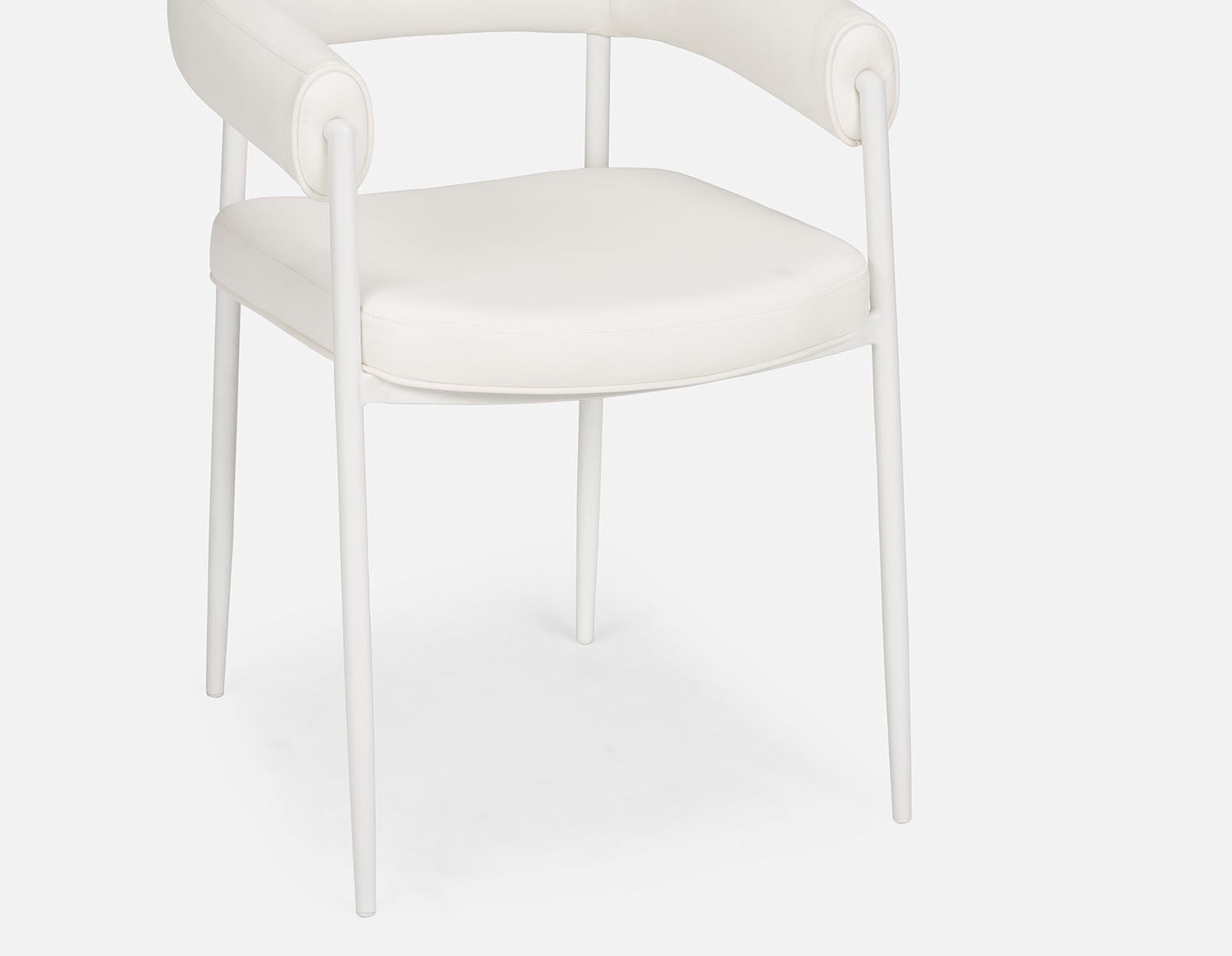 Structube cove sales chair review