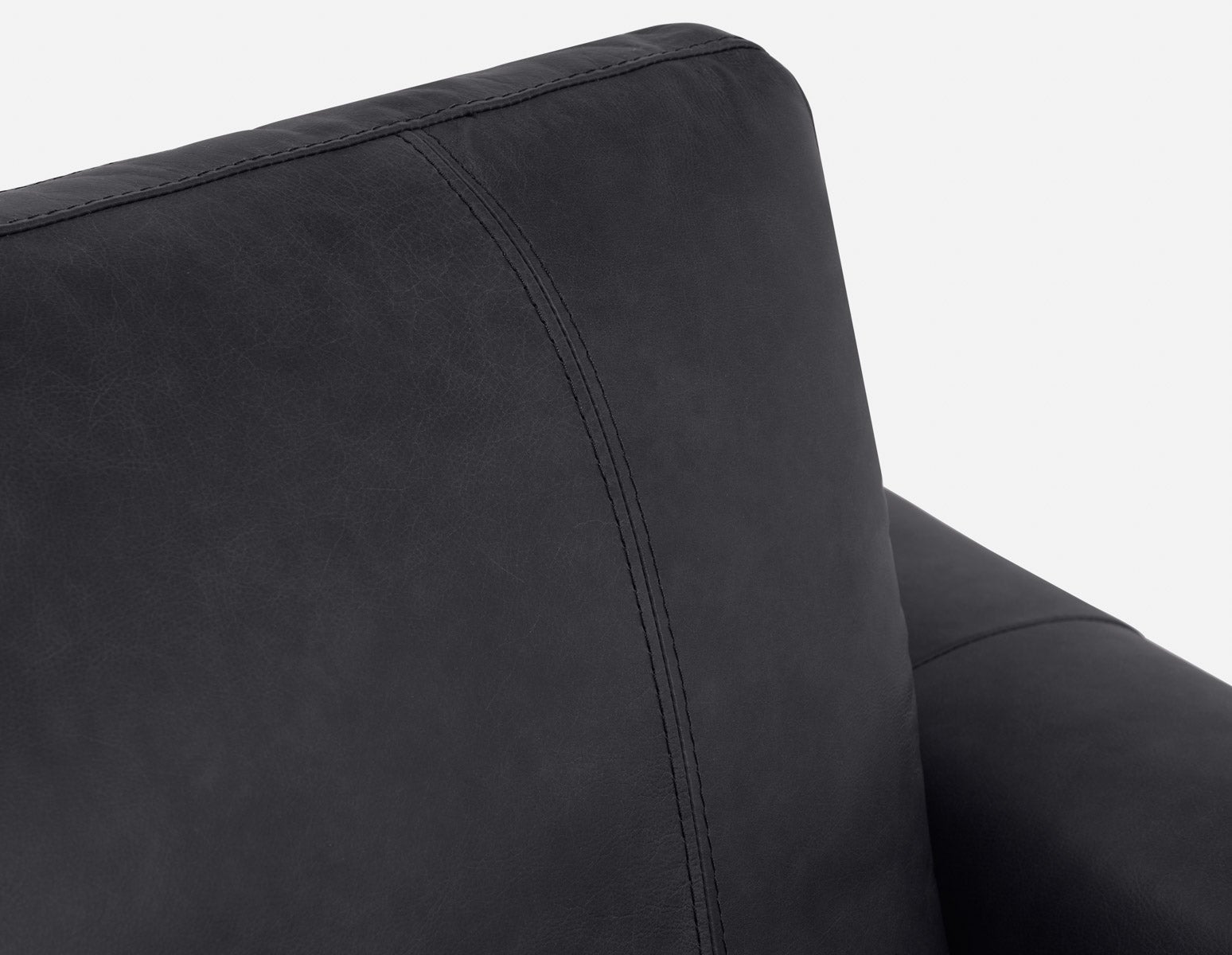 AMARI canapé 3 places classique 100% cuir undefined