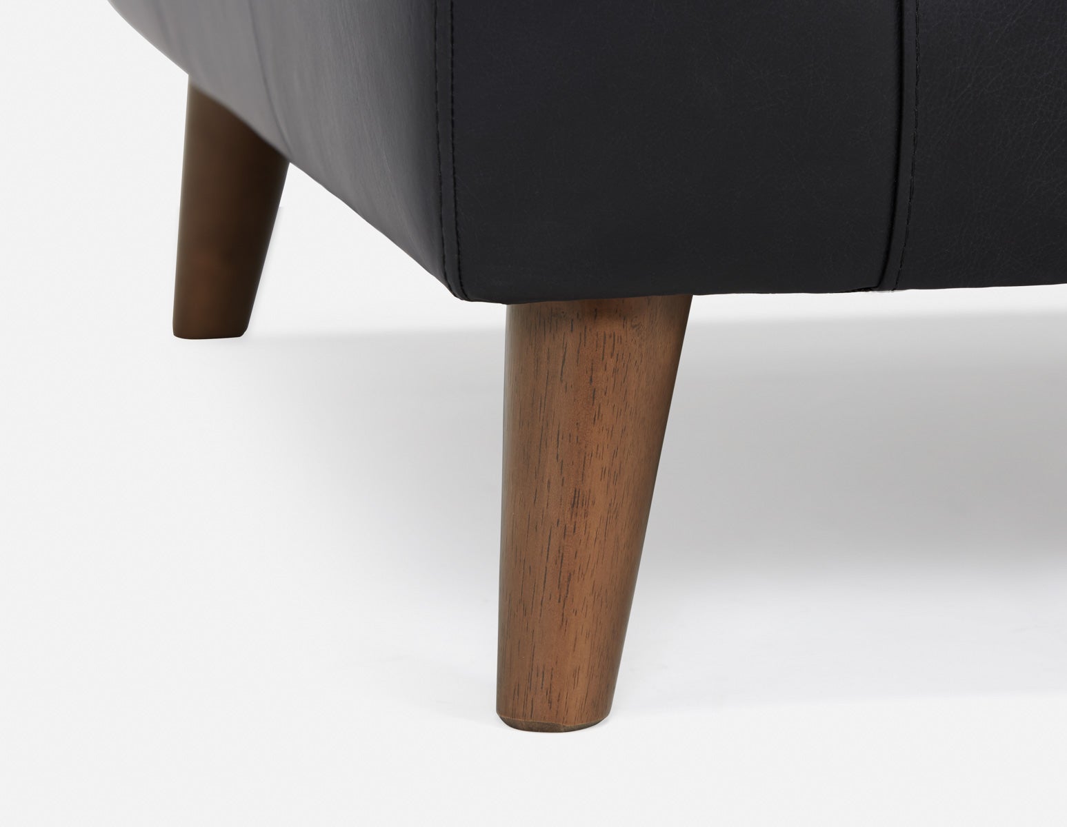 AMARI canapé 3 places classique 100% cuir undefined