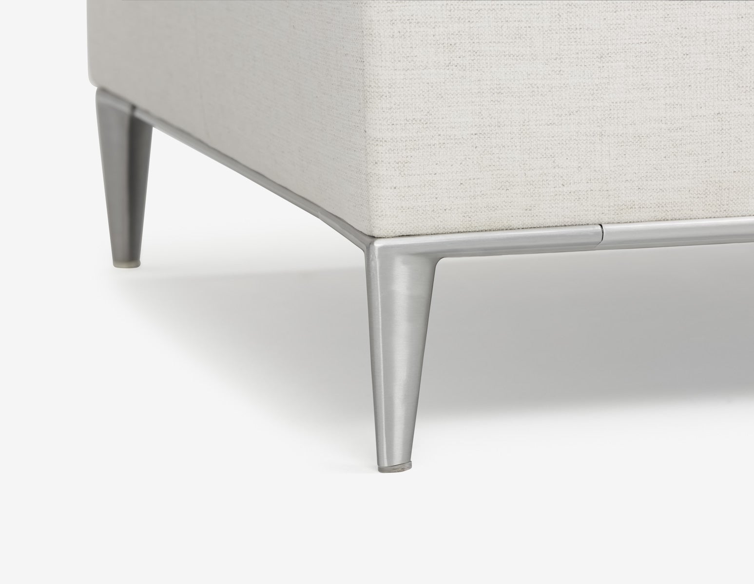 ANDREW right-facing sectional sofa in performance fabric undefined