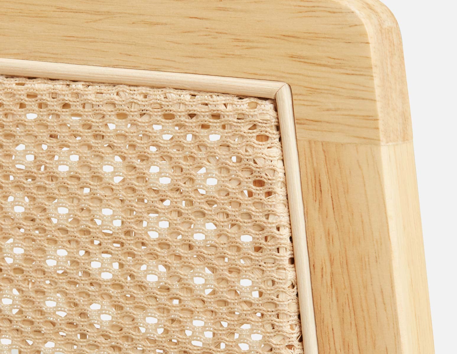 BECKETT fauteuil aux accents de velours côtelé et de rotin undefined