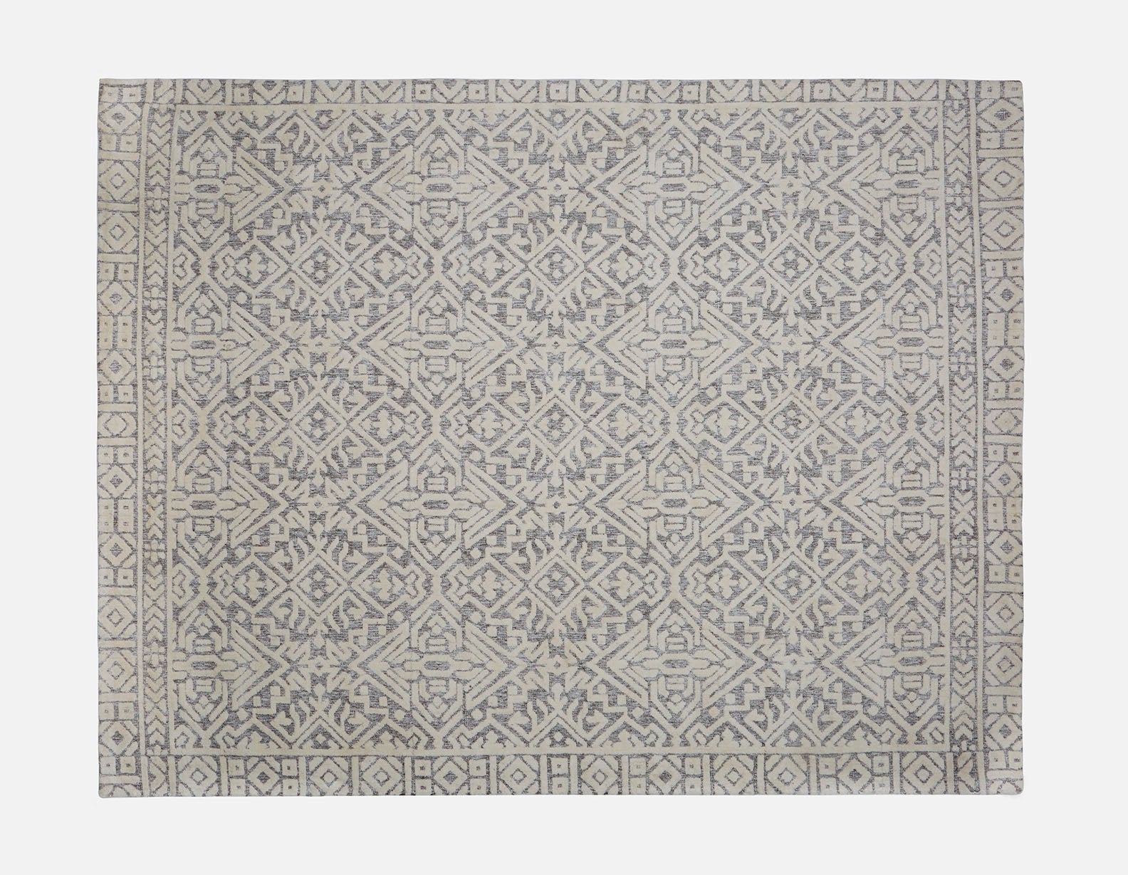 MILT knitted polyester rug 305 cm x 366 cm undefined