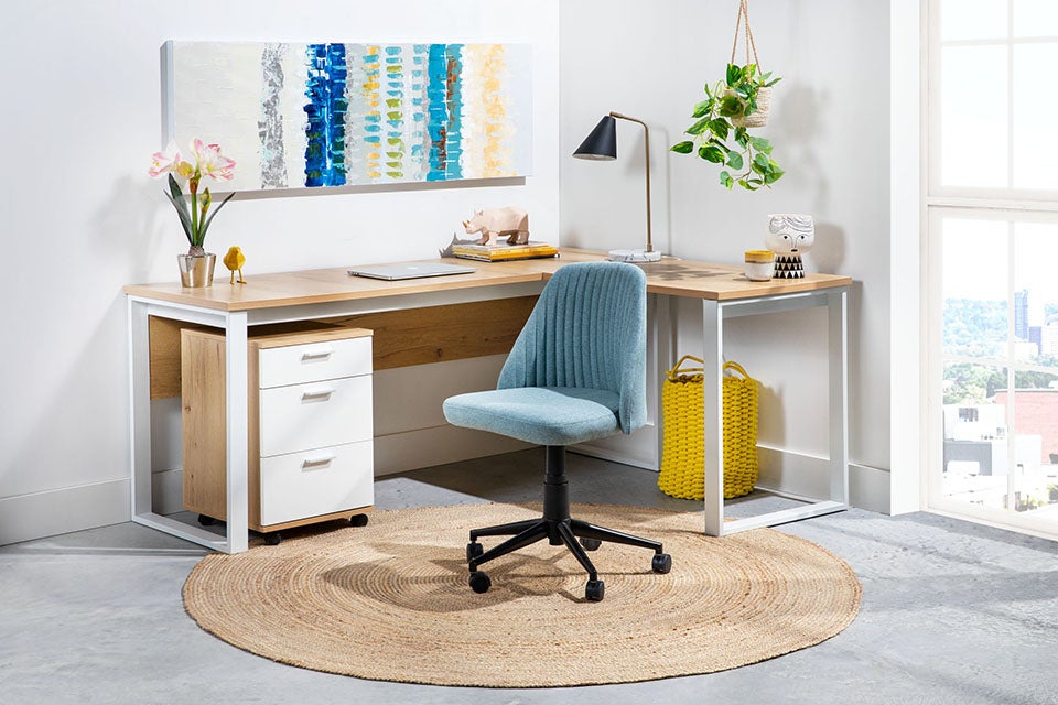 Structube desks hot sale canada