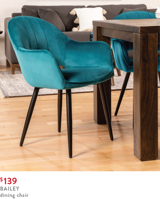 Structube blue sales velvet chair